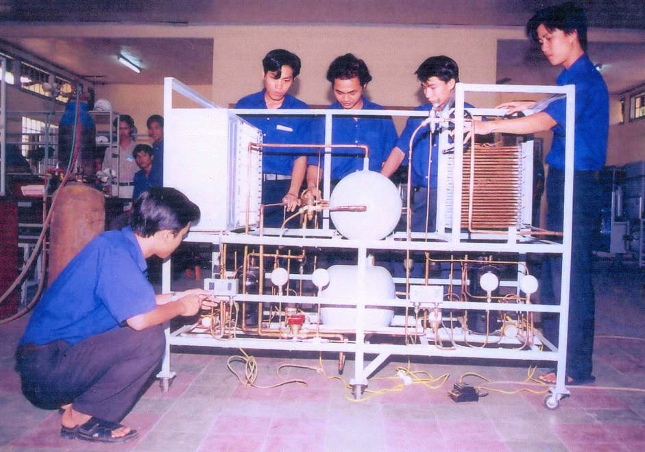 Nghiên cứu chế tạo Hệ thống máy lạnh ghép tầng Nghiên cứu chế tạo Hệ thống máy lạnh ghép tầng