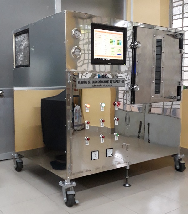 HỆ THỐNG SẤY CHÂN KHÔNG NHIỆT ĐỘ THẤP, TỰ ĐỘNG ĐIỀU KHIỂN BẰNG IOT HỆ THỐNG SẤY CHÂN KHÔNG NHIỆT ĐỘ THẤP, TỰ ĐỘNG ĐIỀU KHIỂN BẰNG IOT